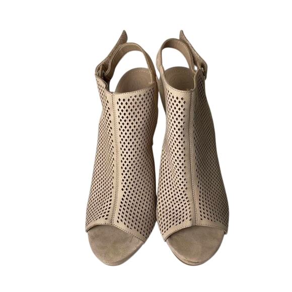 Guess Aubria Perforated Heels 10 Tan – Glam, Boho, Minimalist, Dressy - Picture 3 of 9